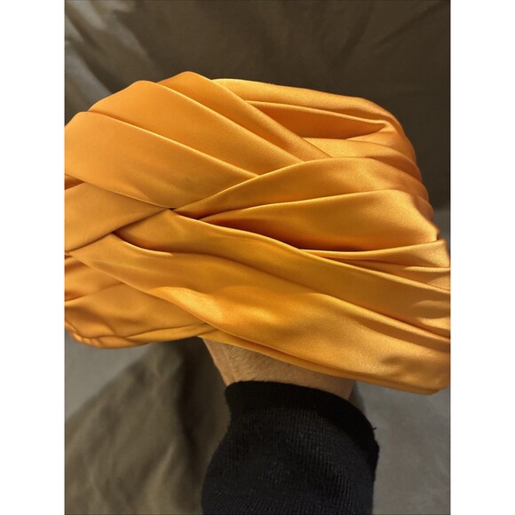 Vintage 1960 Golden Satin Pleated Turban Hat Union Made USA - Picture 11 of 12